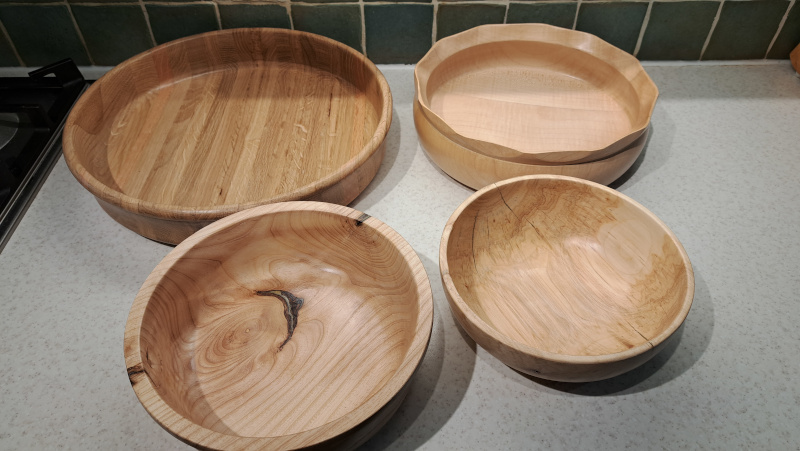 single wood bowl group